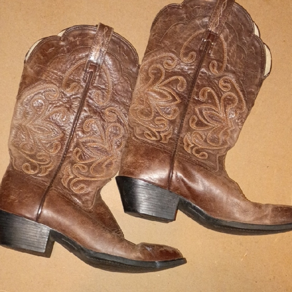 Ariat Black and Brown Leather Western Boots - Picture 1 of 6